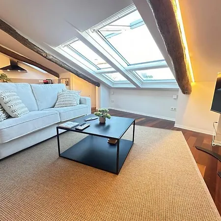 Casa Del Tratado A By Ybh