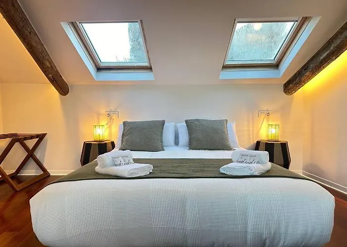 Casa Del Tratado A By Ybh * Comarca de Vigo