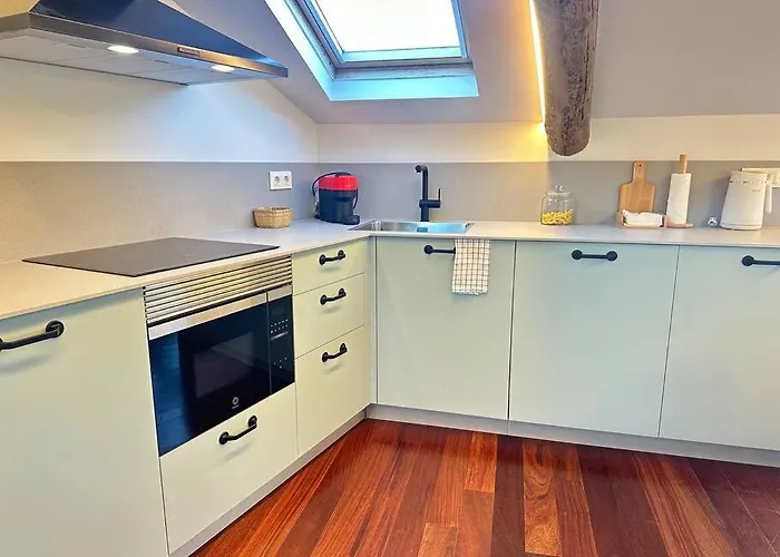 Casa Del Tratado A By Ybh *